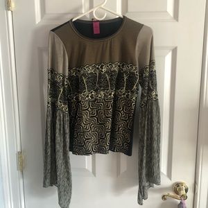 Beautiful funky long sleeve shirt